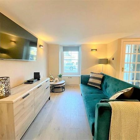 Stylish, Central And Cosy 1Bd Nr Canongate エディンバラ エクステリア 写真