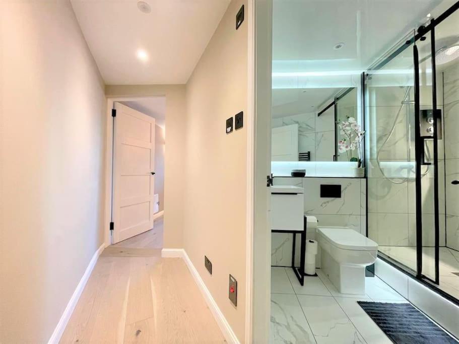 Stylish, Central And Cosy 1Bd Nr Canongate エディンバラ エクステリア 写真