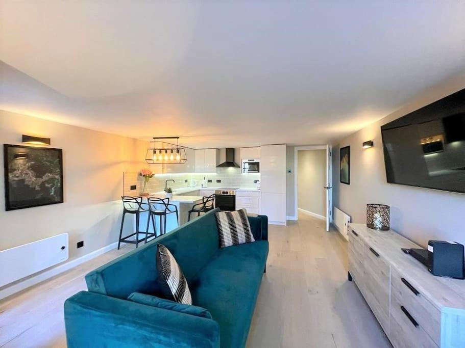Stylish, Central And Cosy 1Bd Nr Canongate エディンバラ エクステリア 写真
